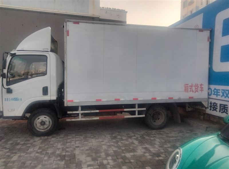 4.2米箱貨車出售